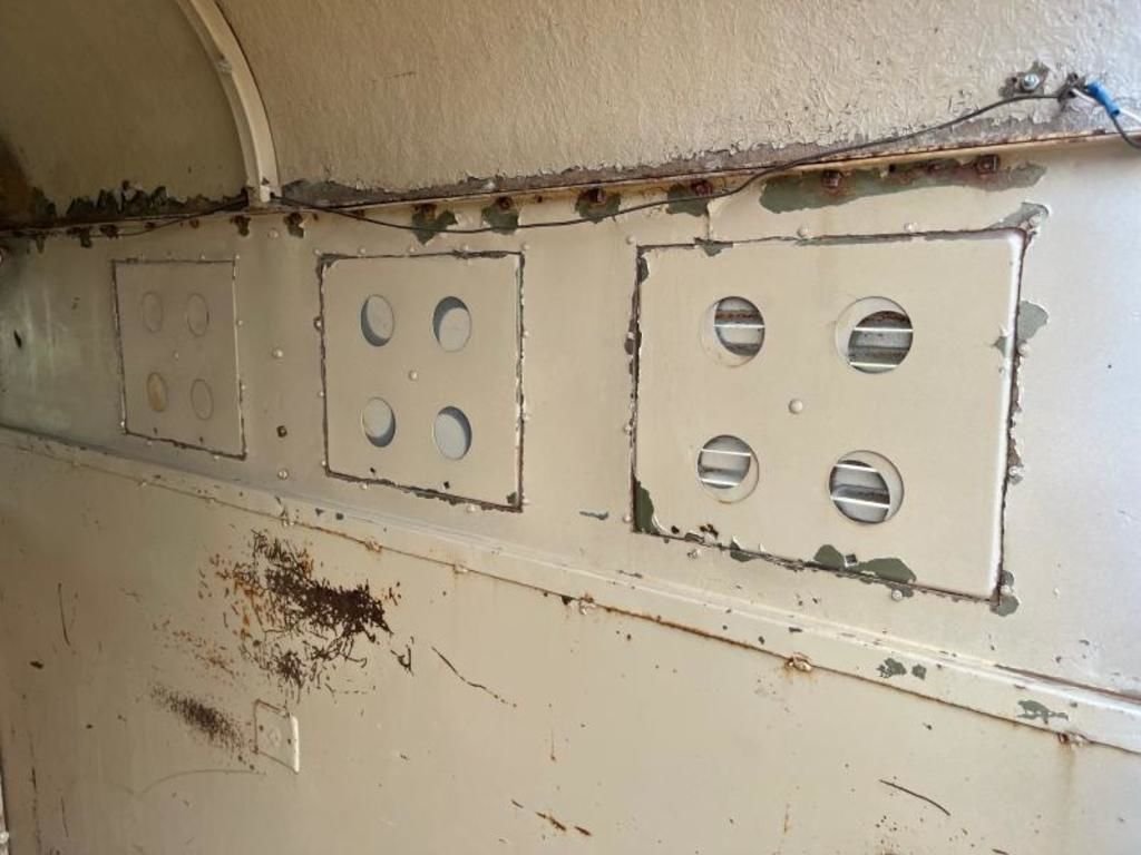 1966 Lincraft 1 Horse Bumper Pull Horse Trailer - Image 15