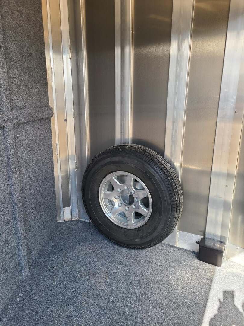 2026 Platinum Coach 8 Wide Platinum 4 HBP With POD & MANGERS - Image 10