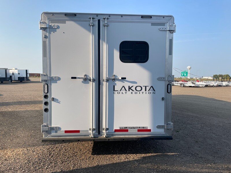 2023 Lakota AC8X11 Cold Edition - Image 8