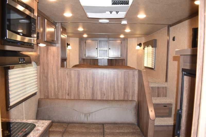 2022 Lakota Charger 2 Horse LQ - Image 19